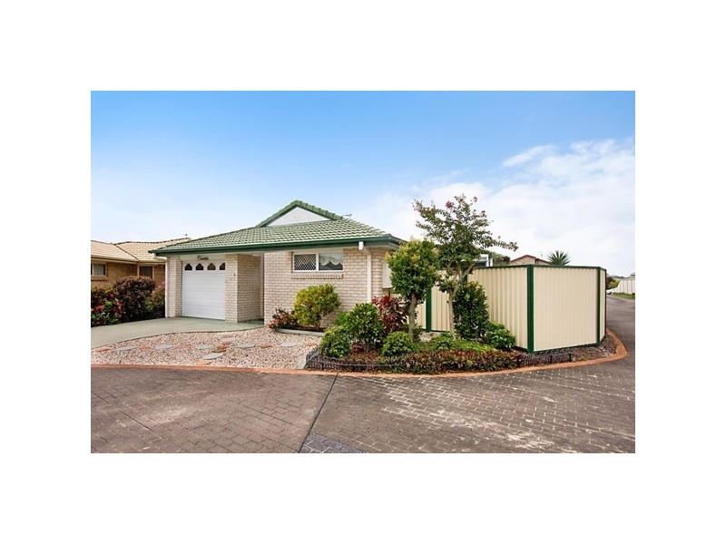 12 Kentia Crescent, Banora Point NSW 2486