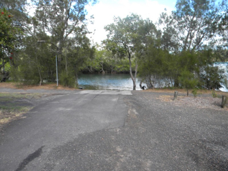233 Kirkwood Road West, Tweed Heads South NSW 2486
