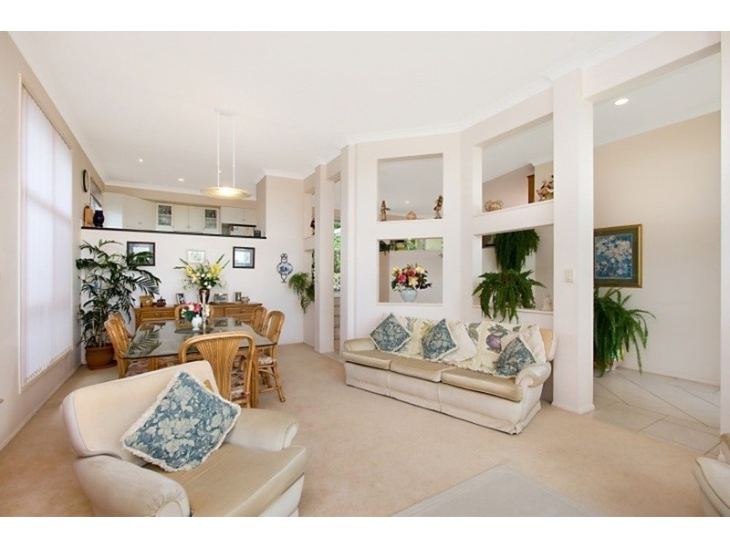 18 Tralee Drive, Banora Point NSW 2486