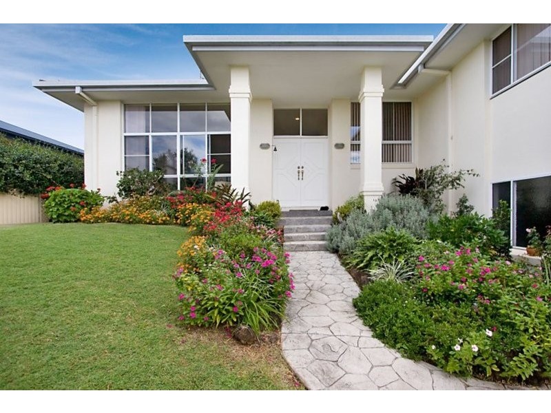 18 Tralee Drive, Banora Point NSW 2486