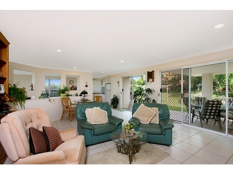 18 Tralee Drive, Banora Point NSW 2486