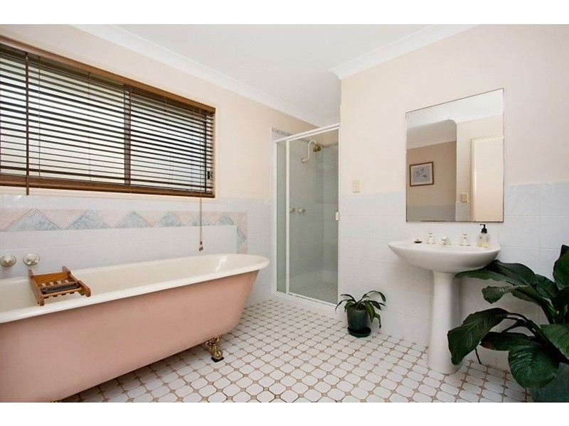 18 Tralee Drive, Banora Point NSW 2486