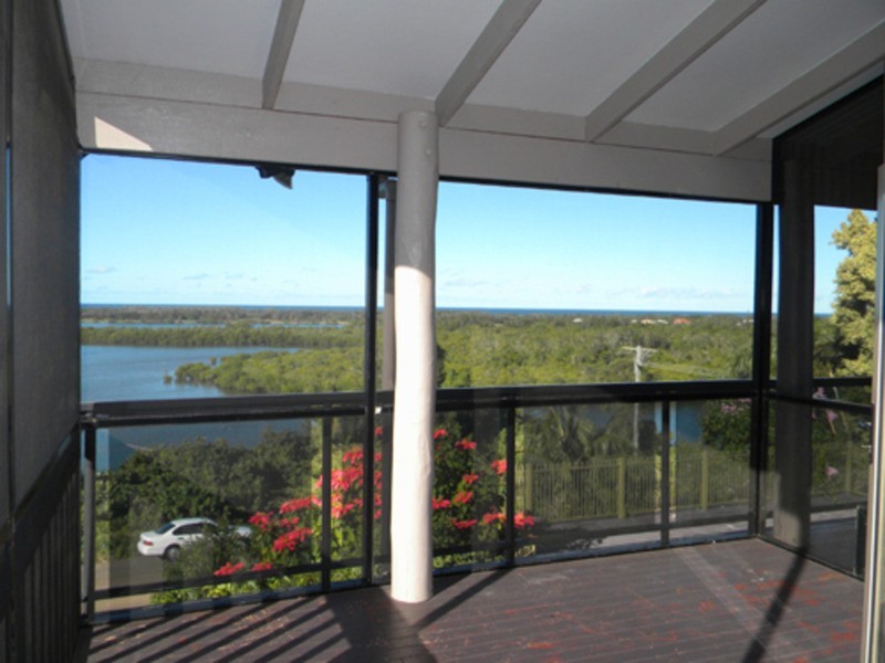 3 Fairway Drive, Banora Point NSW 2486