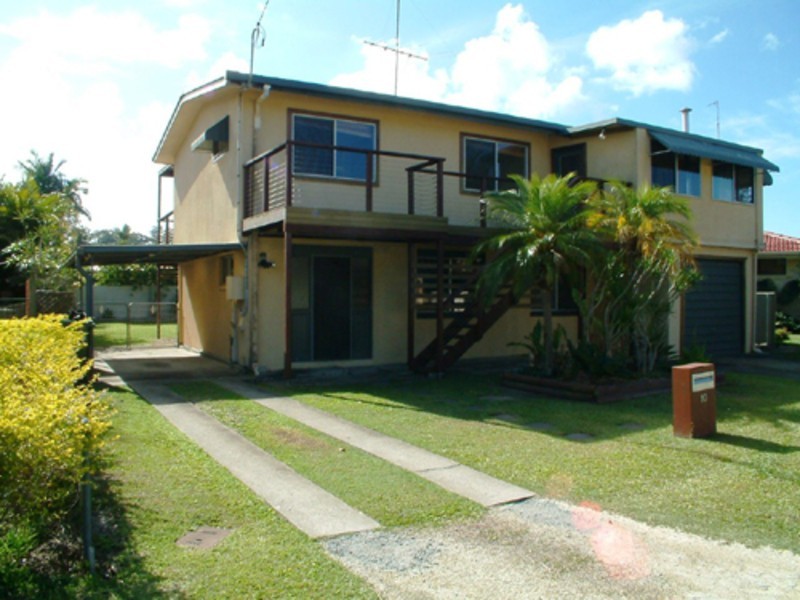 10 Sunset Boulevard, Tweed Heads West NSW 2485
