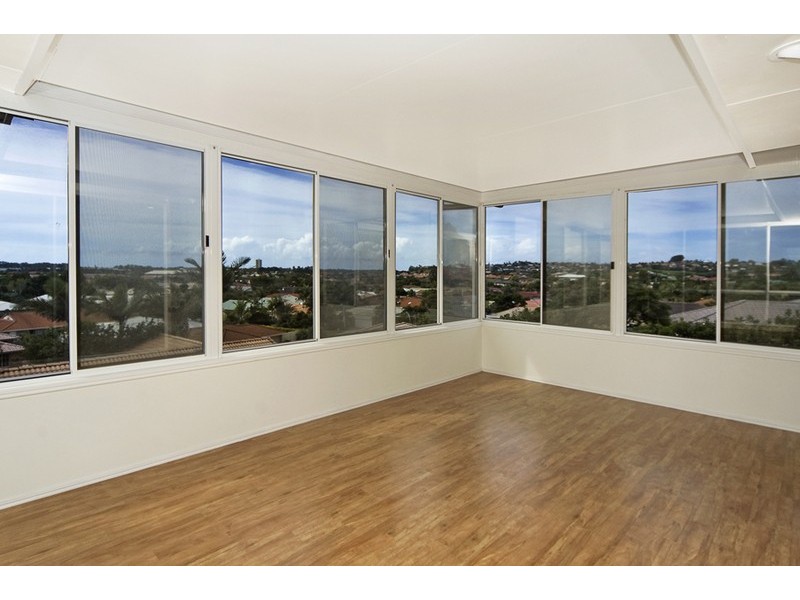1 Cedar Ridge, Banora Point NSW 2486