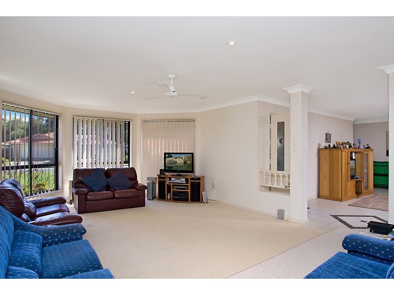 23 Traminer Court, Banora Point NSW 2486