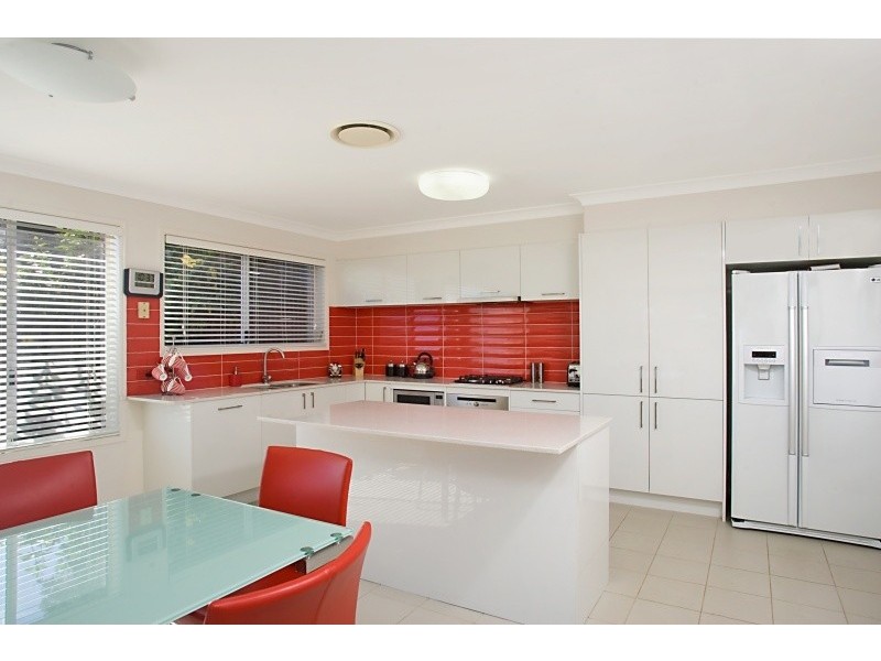 33 St Andrews Way, Banora Point NSW 2486
