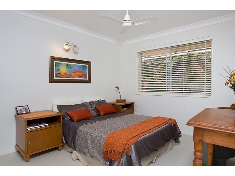 33 St Andrews Way, Banora Point NSW 2486