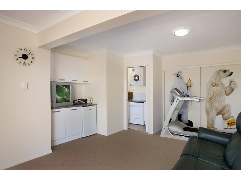 33 St Andrews Way, Banora Point NSW 2486