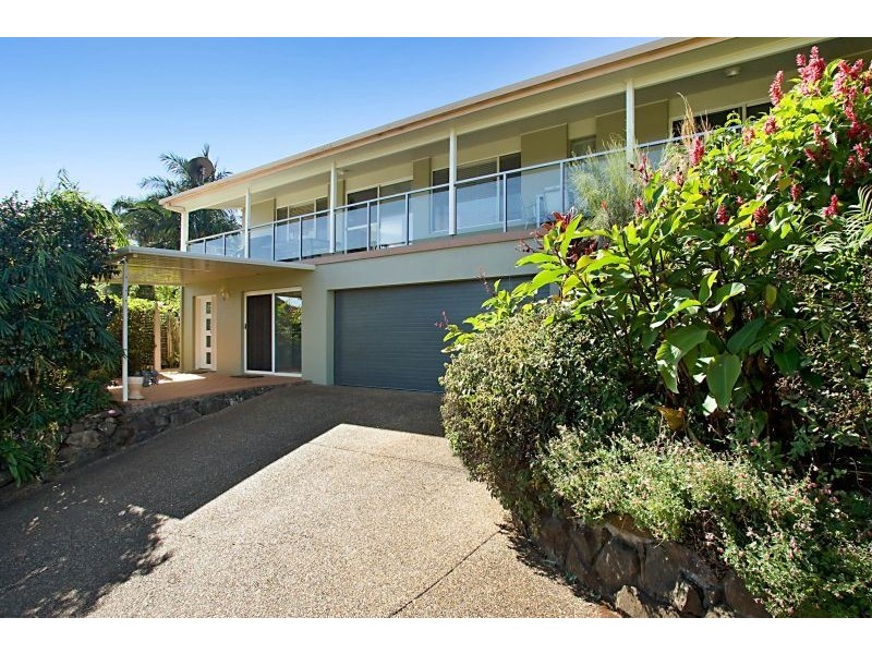 33 St Andrews Way, Banora Point NSW 2486