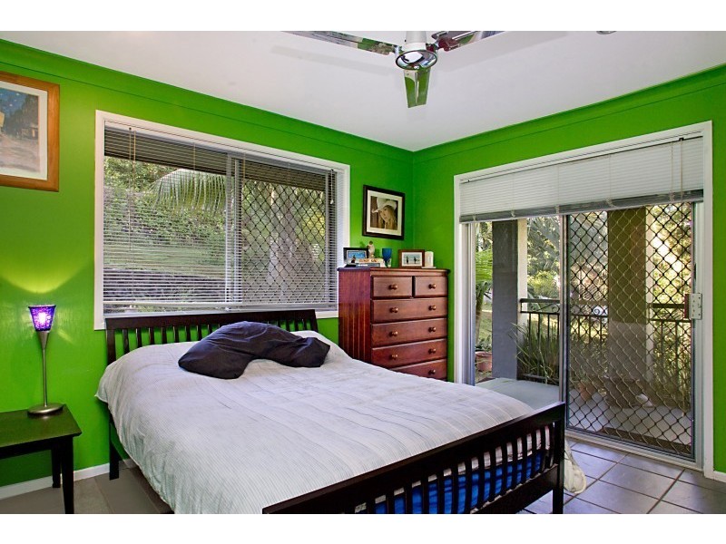 2 Bangalow Avenue, Banora Point NSW 2486