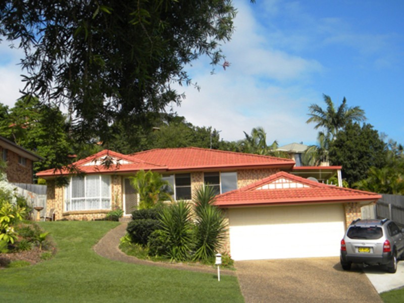 20 Lochlomond Drive, Banora Point NSW 2486