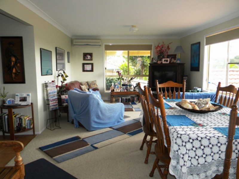 20 Lochlomond Drive, Banora Point NSW 2486