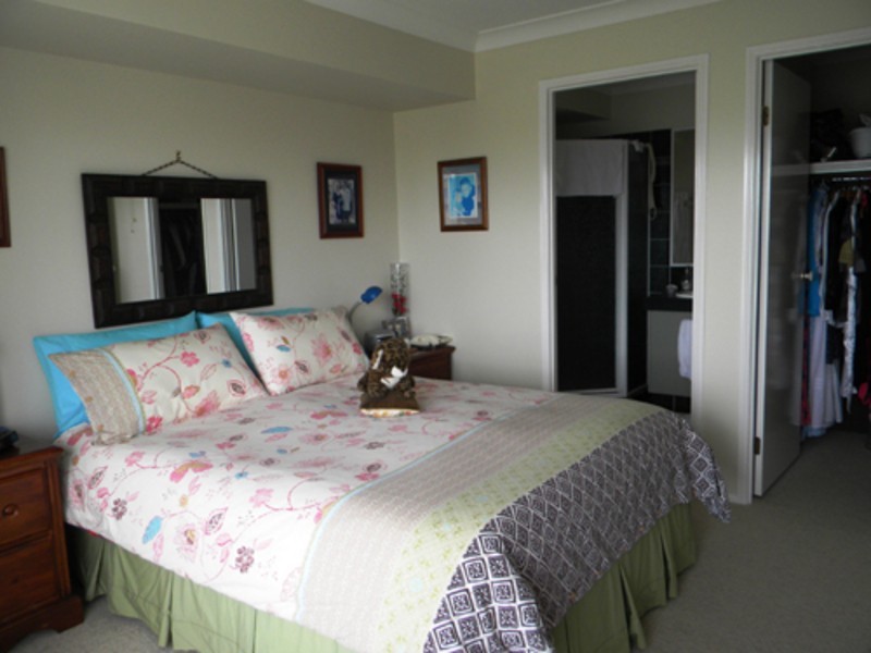 20 Lochlomond Drive, Banora Point NSW 2486