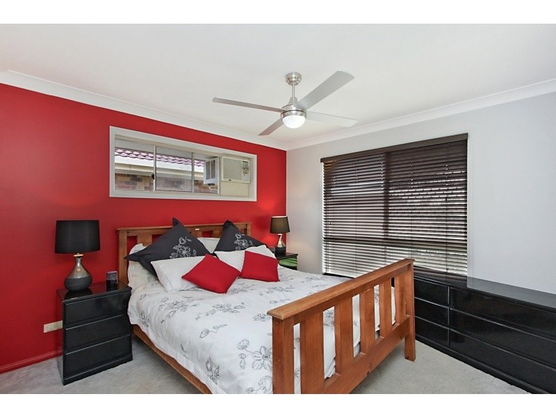 25 Honeymyrtle Drive, Banora Point NSW 2486