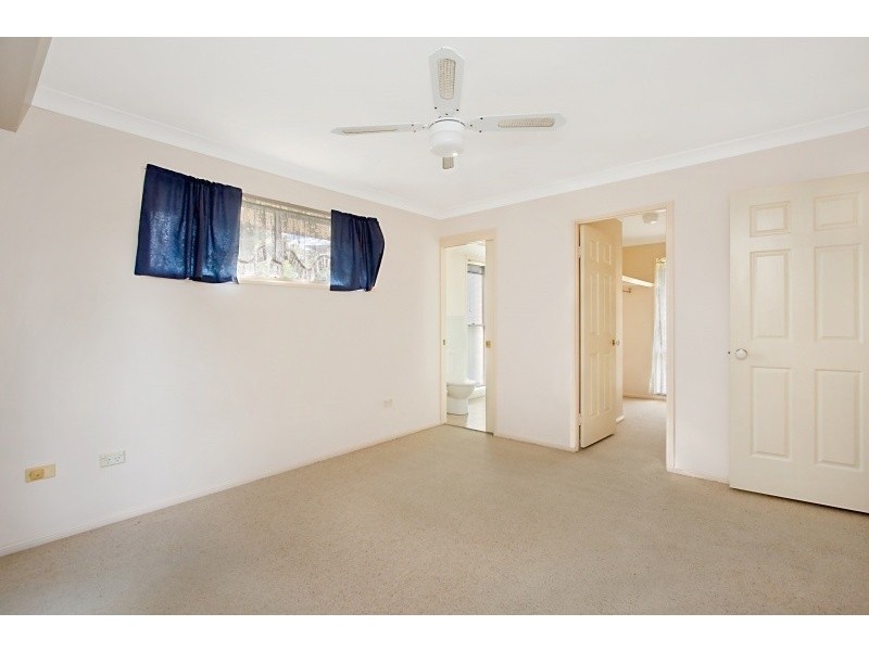 27 Honeymyrtle Drive, Banora Point NSW 2486