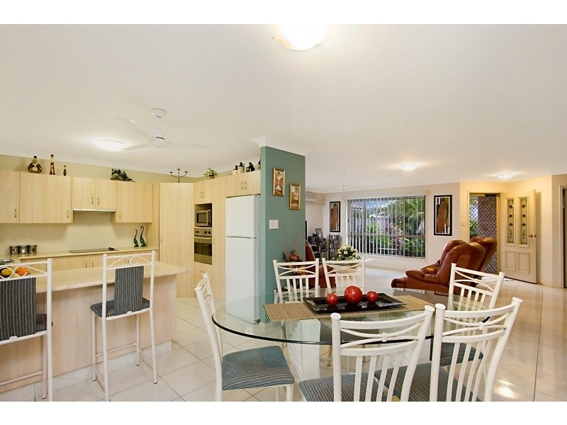 1/5 Medoc Place, Tweed Heads South NSW 2486