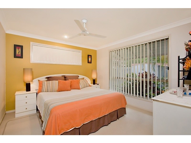 1/5 Medoc Place, Tweed Heads South NSW 2486