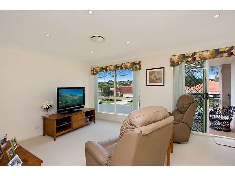 1 New Farm Place, Banora Point NSW 2486