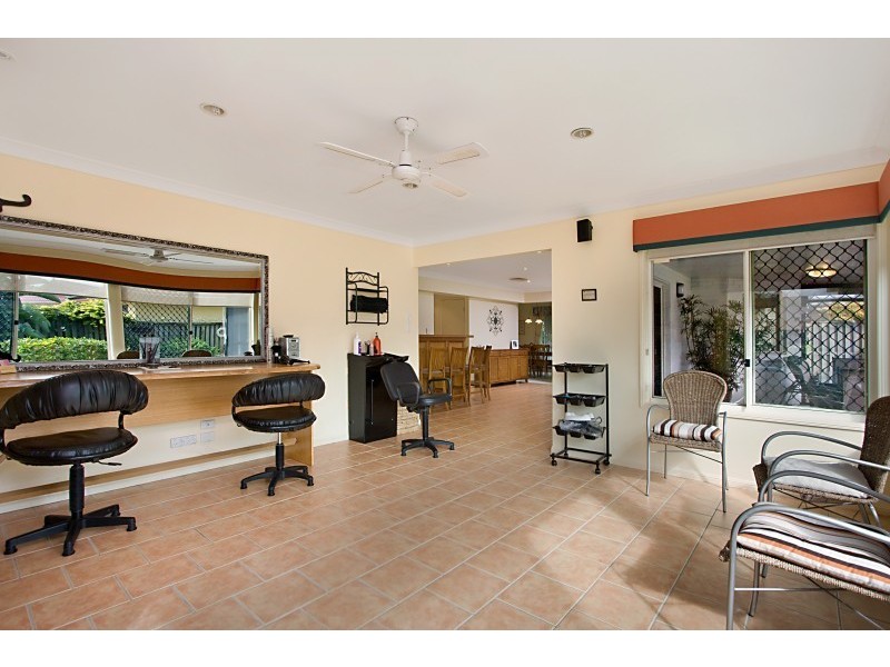 1 New Farm Place, Banora Point NSW 2486