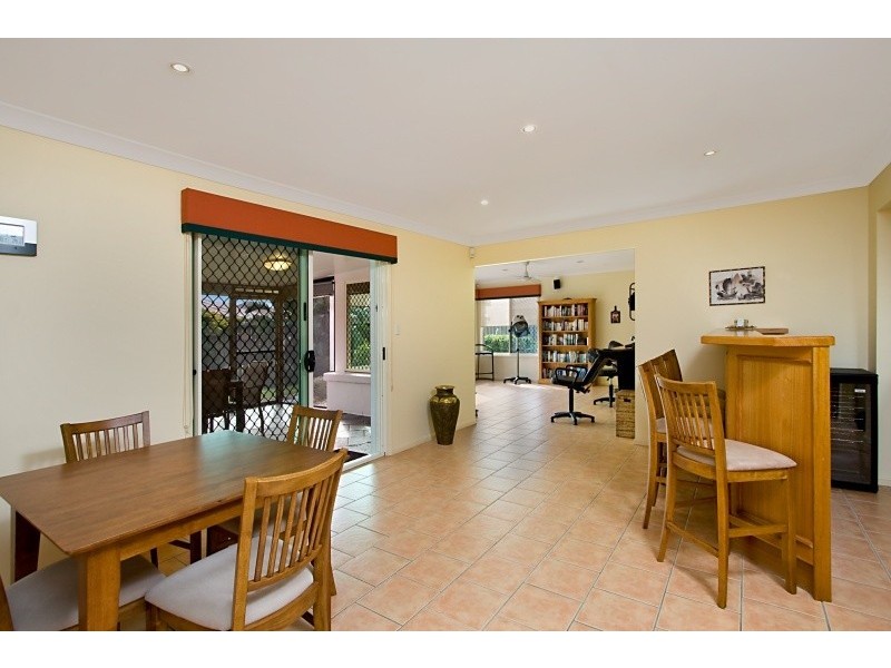 1 New Farm Place, Banora Point NSW 2486