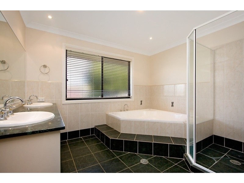 254 Darlington Drive, Banora Point NSW 2486