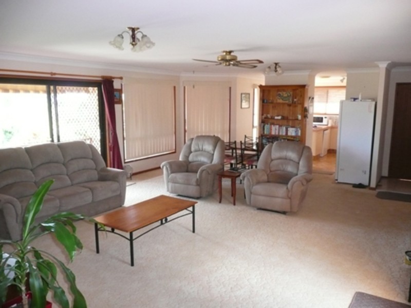 157 Pioneer Parade, Banora Point NSW 2486