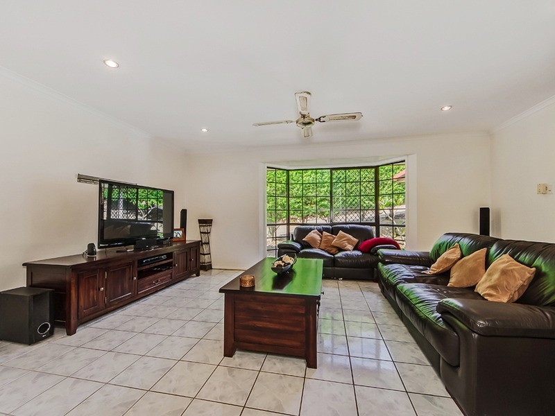 10 Muirfield Place, Banora Point NSW 2486