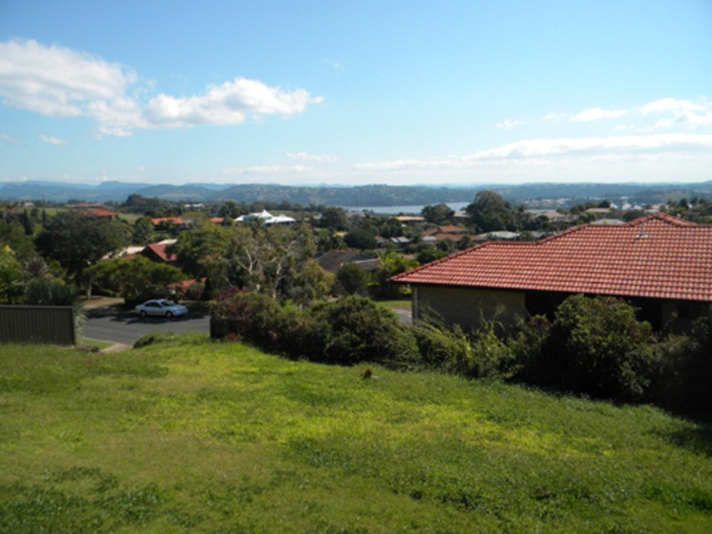 50 Kintyre Court, Banora Point NSW 2486