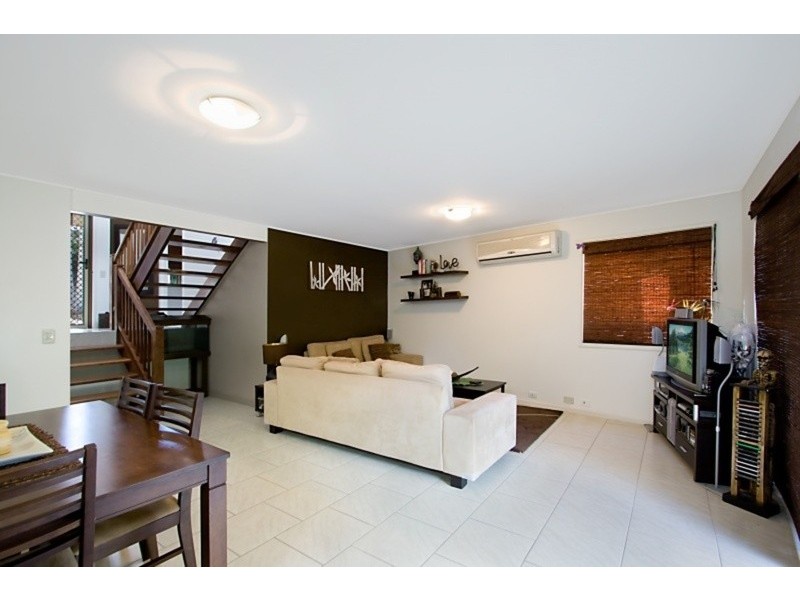 1/67 Glen Ayr Drive, Banora Point NSW 2486