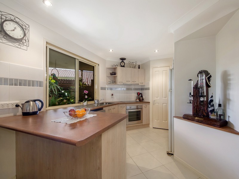 4 Greendale Place, Banora Point NSW 2486
