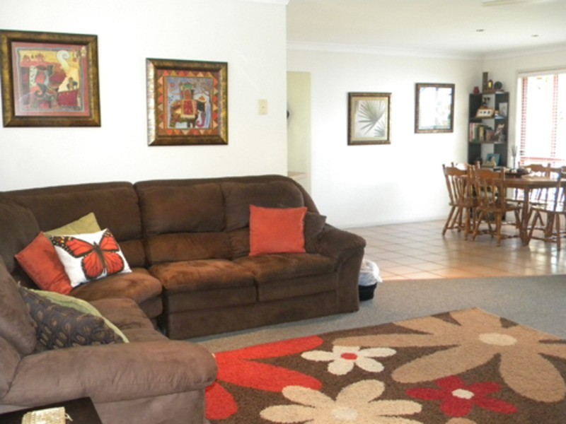 2/51 Kildare Drive, Banora Point NSW 2486