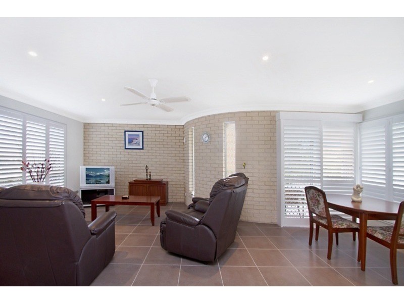 1/5 Bluegum Boulevard, Banora Point NSW 2486