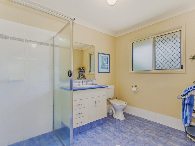 26 Traminer Court, Banora Point NSW 2486