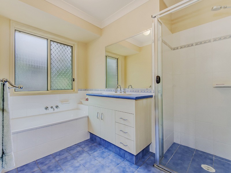 26 Traminer Court, Banora Point NSW 2486