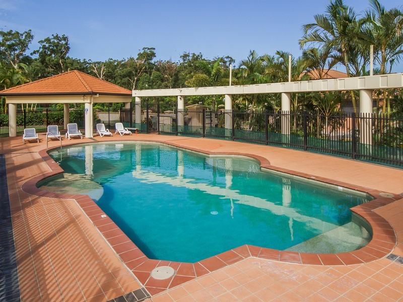 2 Falcon Way, Tweed Heads South NSW 2486