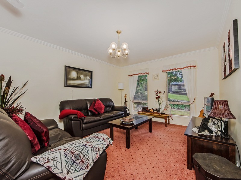 15 Daintree Close, Banora Point NSW 2486