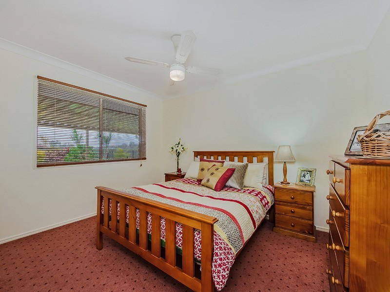 15 Daintree Close, Banora Point NSW 2486