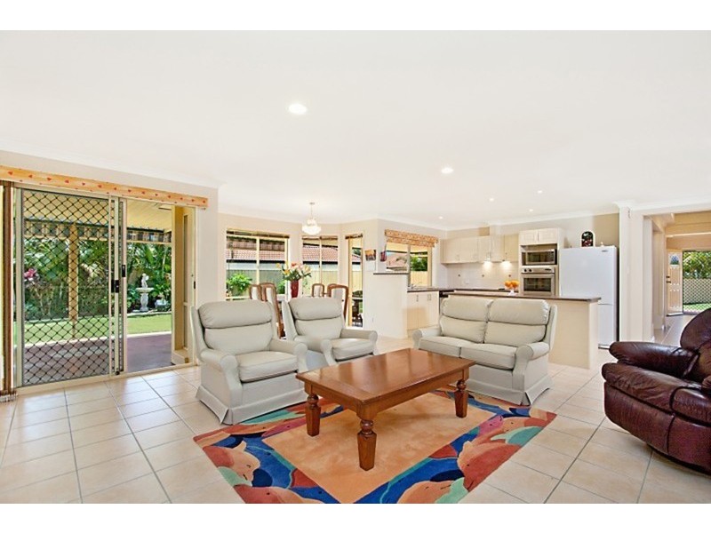 7 Kakadu Court, Banora Point NSW 2486