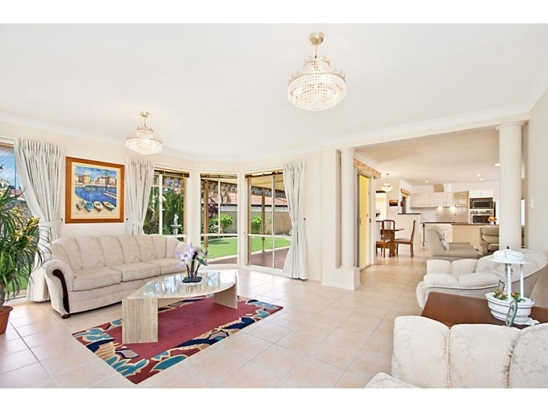 7 Kakadu Court, Banora Point NSW 2486