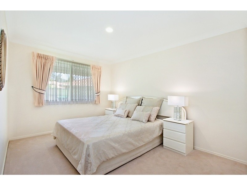 7 Kakadu Court, Banora Point NSW 2486