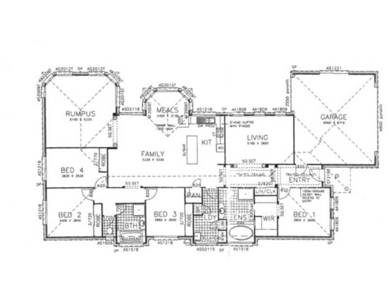 7 Kakadu Court, Banora Point NSW 2486