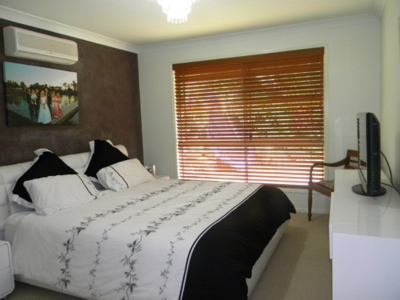 15 Kelburn Close, Banora Point NSW 2486