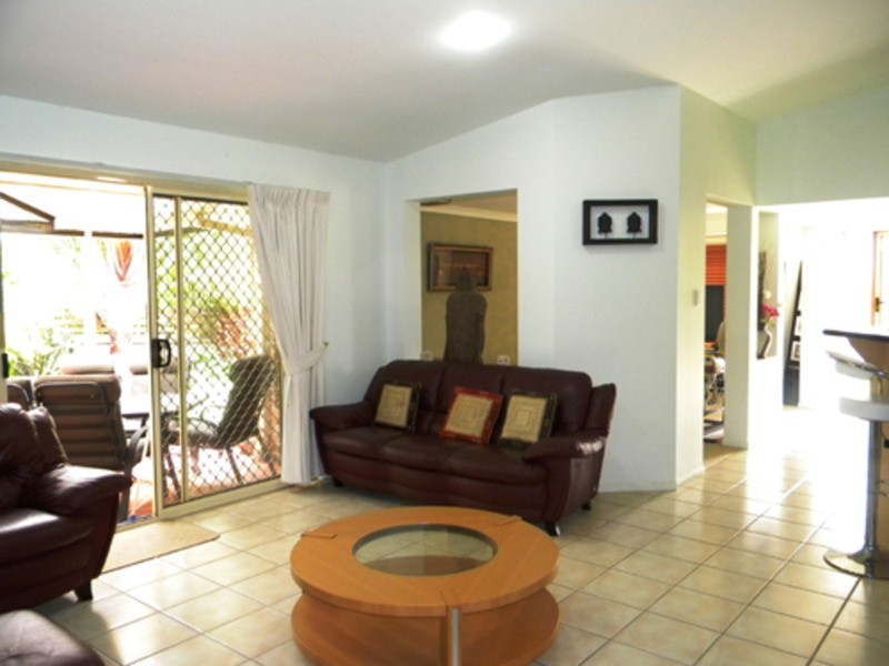 15 Kelburn Close, Banora Point NSW 2486