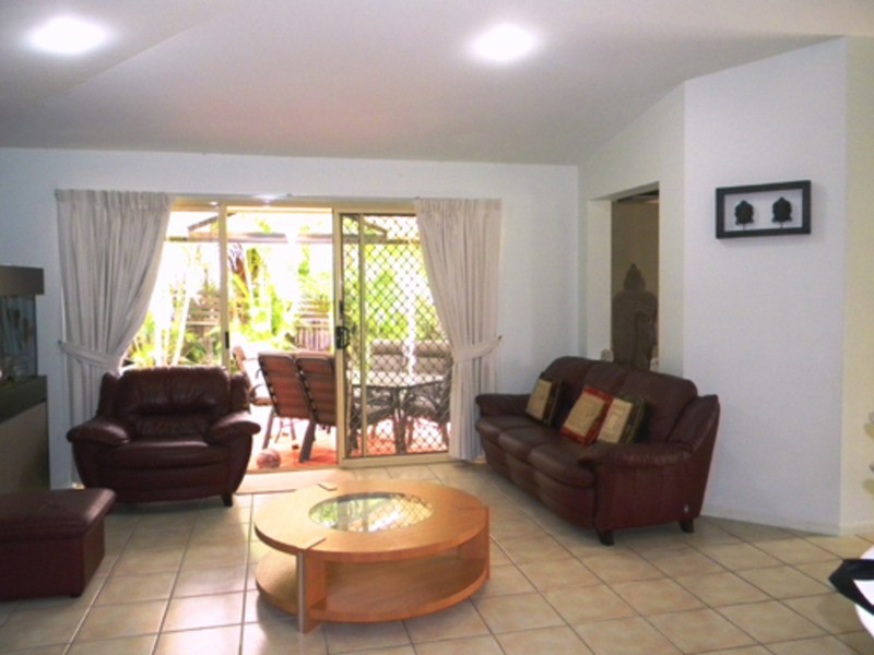 15 Kelburn Close, Banora Point NSW 2486