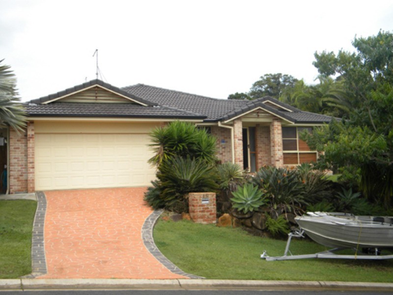 15 Kelburn Close, Banora Point NSW 2486