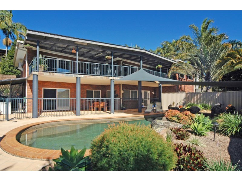 69 Amaroo Drive, Banora Point NSW 2486