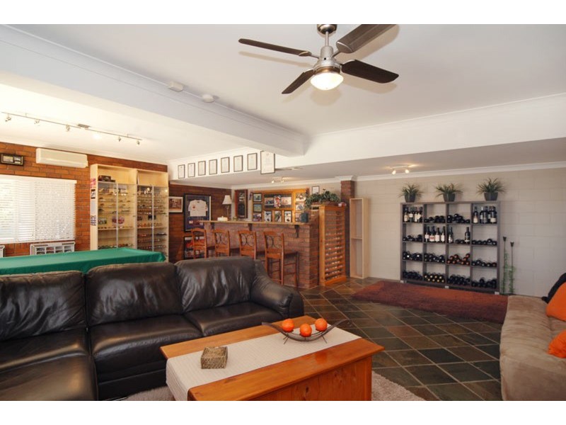 69 Amaroo Drive, Banora Point NSW 2486