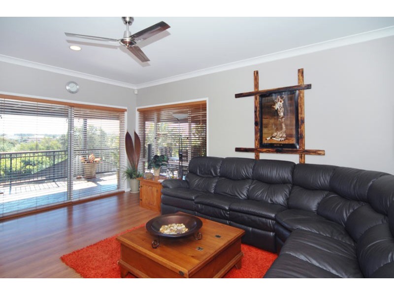 69 Amaroo Drive, Banora Point NSW 2486