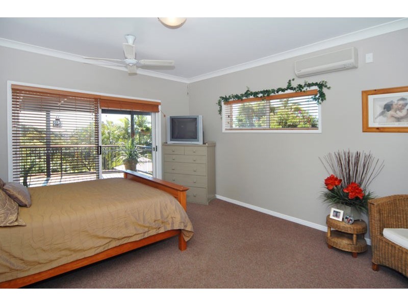 69 Amaroo Drive, Banora Point NSW 2486